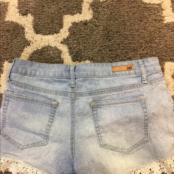 Short - Picture 3 of 3